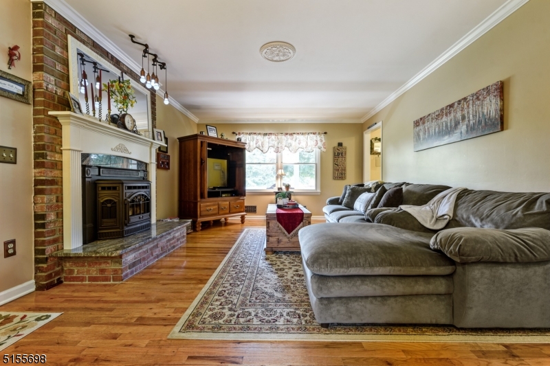 MEADOW RUN - Residential