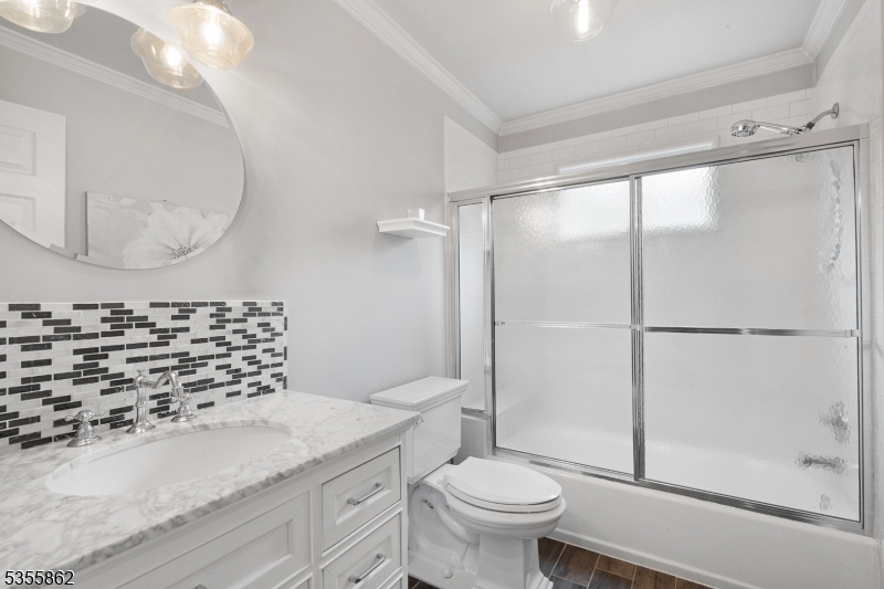 Bridgewater Twp., New Jersey 08836, United States, 5 Bedrooms Bedrooms, ,6 BathroomsBathrooms,Residential,Pending,124954