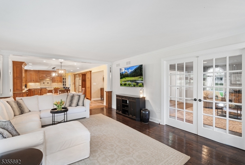 Bridgewater Twp., New Jersey 08836, United States, 5 Bedrooms Bedrooms, ,6 BathroomsBathrooms,Residential,Pending,124954