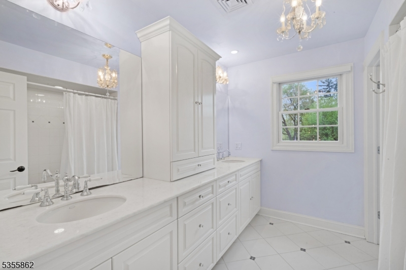 Bridgewater Twp., New Jersey 08836, United States, 5 Bedrooms Bedrooms, ,6 BathroomsBathrooms,Residential,Pending,124954