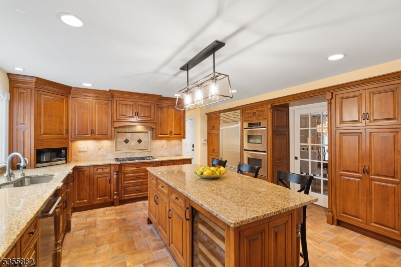 Bridgewater Twp., New Jersey 08836, United States, 5 Bedrooms Bedrooms, ,6 BathroomsBathrooms,Residential,Pending,124954