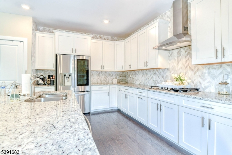 ownes/Monroe Parke - Residential