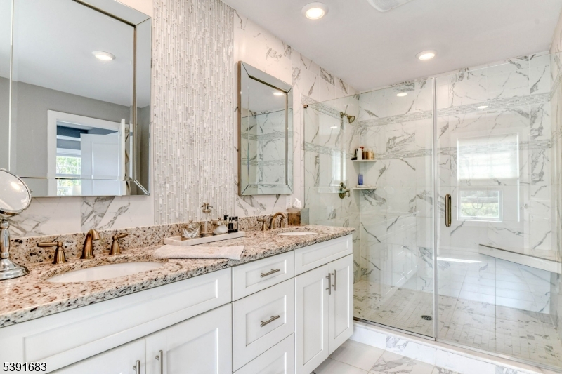 ownes/Monroe Parke - Residential