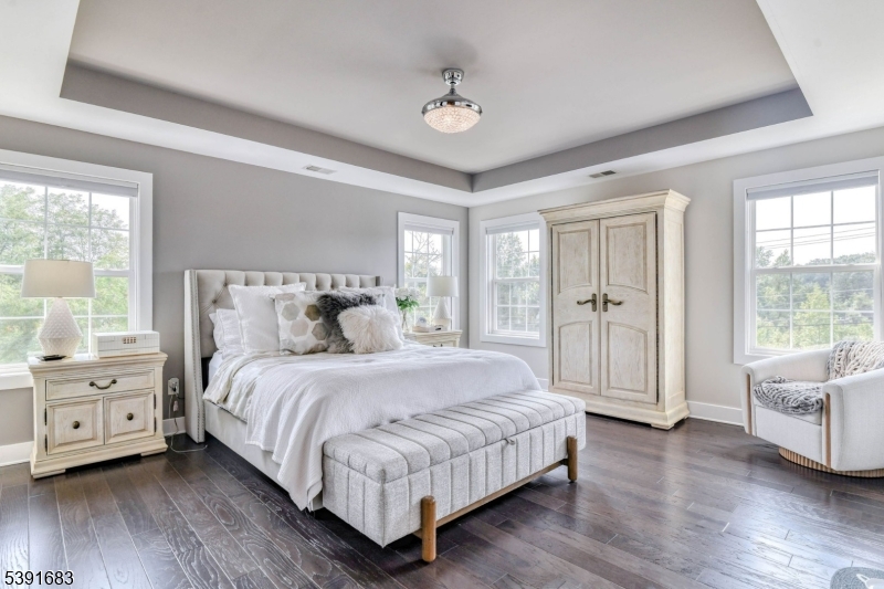 ownes/Monroe Parke - Residential