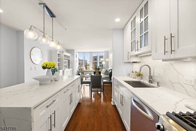 Maxwell Place - Residential