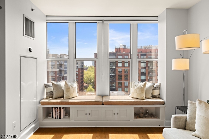 Maxwell Place - Residential