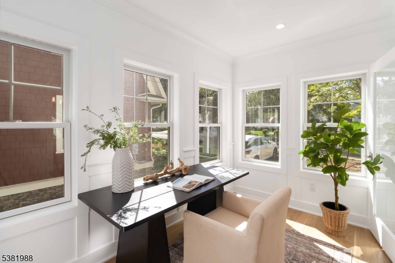 Chatham Boro-walk to train - Residential