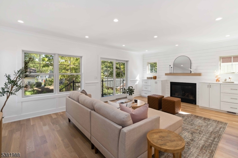 Chatham Boro-walk to train - Residential