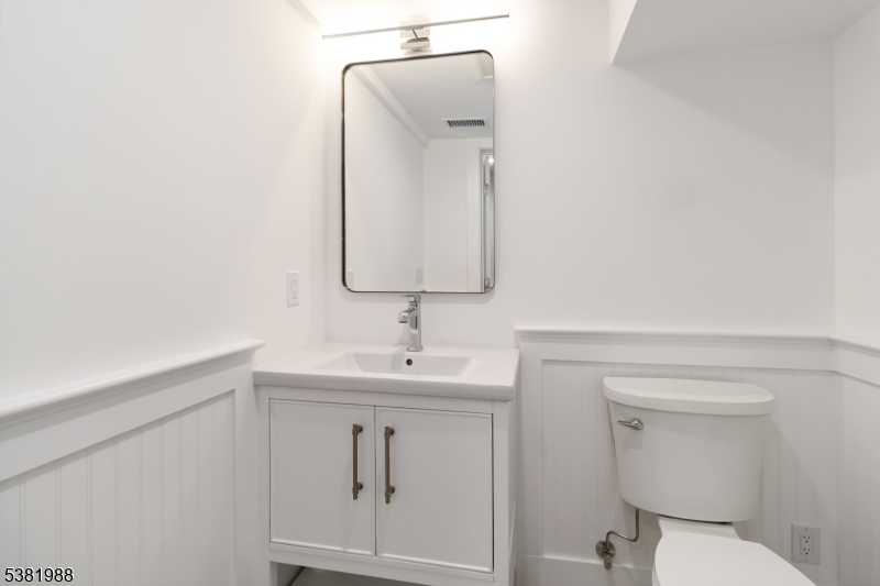 Chatham Boro-walk to train - Residential