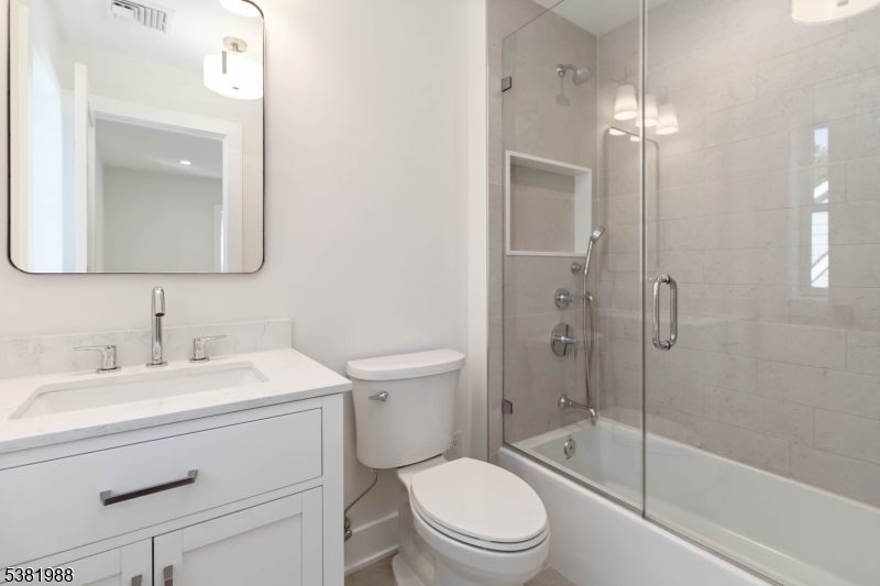 Chatham Boro-walk to train - Residential