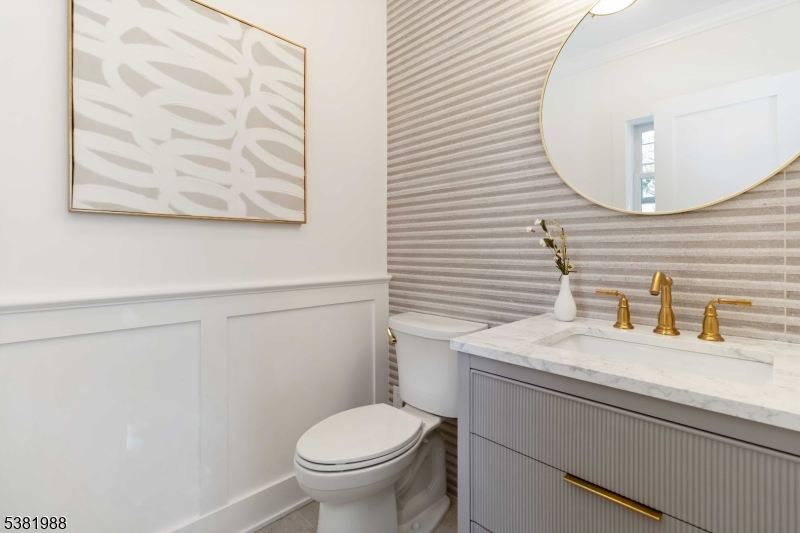 Chatham Boro-walk to train - Residential