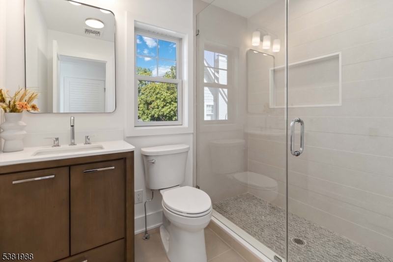 Chatham Boro-walk to train - Residential