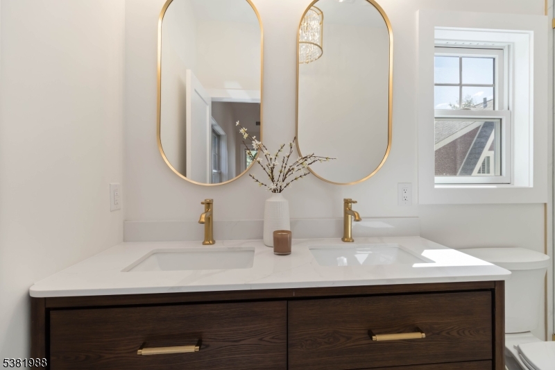 Chatham Boro-walk to train - Residential