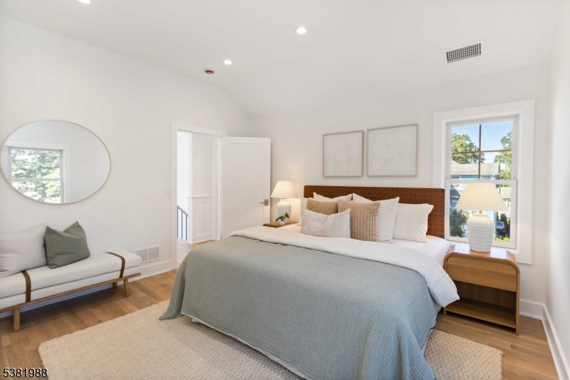 Chatham Boro-walk to train - Residential