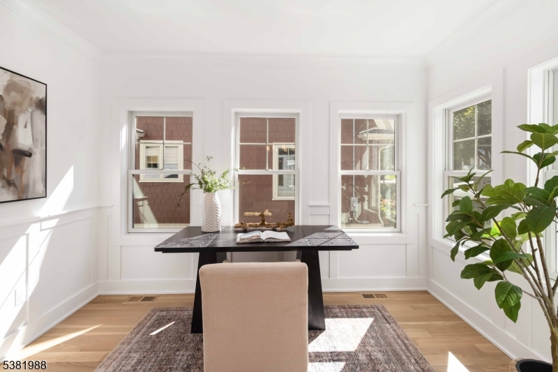 Chatham Boro-walk to train - Residential