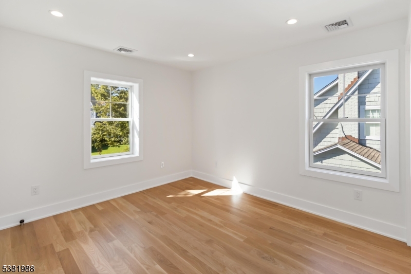 Chatham Boro-walk to train - Residential