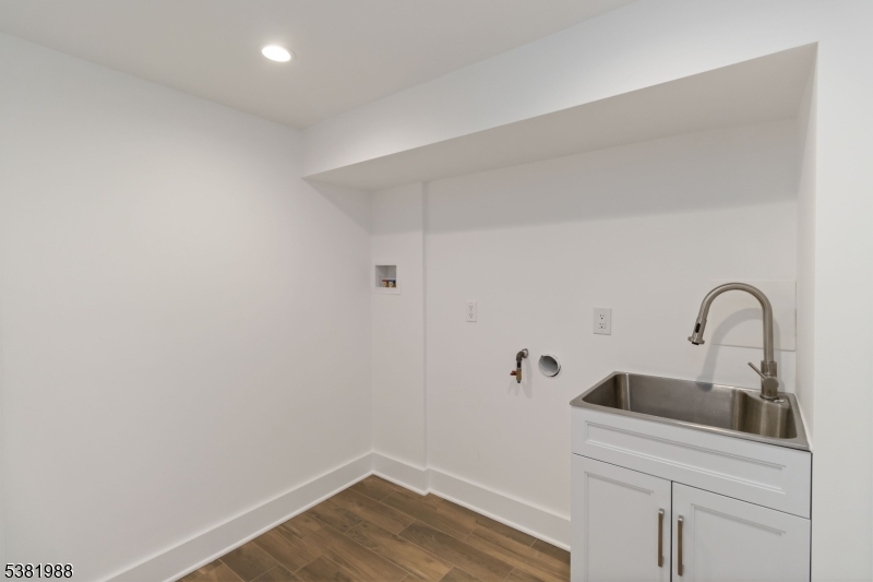 Chatham Boro-walk to train - Residential