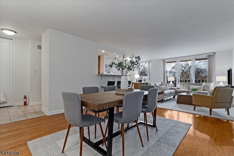 Bellaire House - Residential