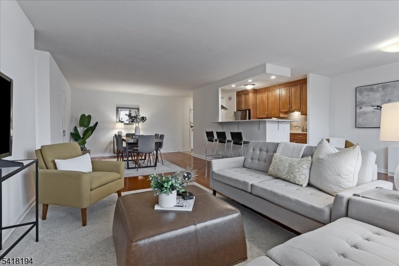 Bellaire House - Residential