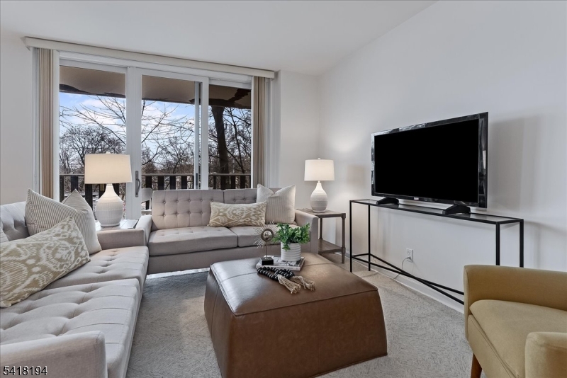 Bellaire House - Residential