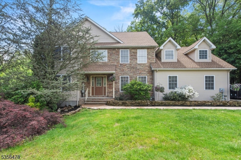 22 Melody Ln