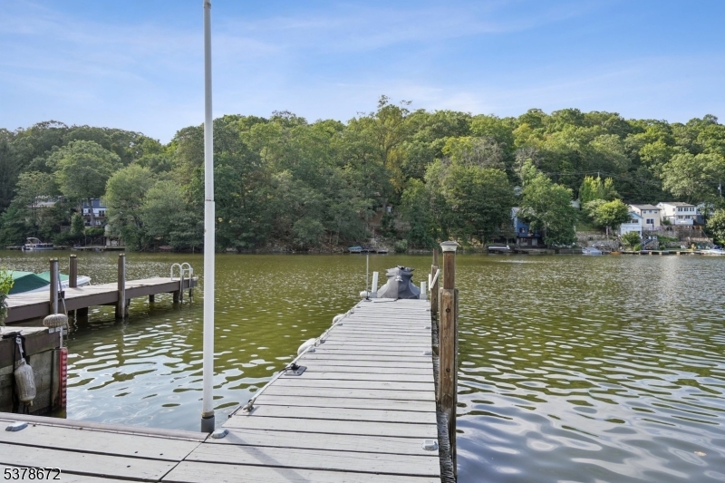 LK Hopatcong Crescent Cove - Residential