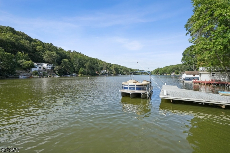 LK Hopatcong Crescent Cove - Residential