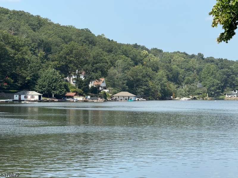 LK Hopatcong Crescent Cove - Residential