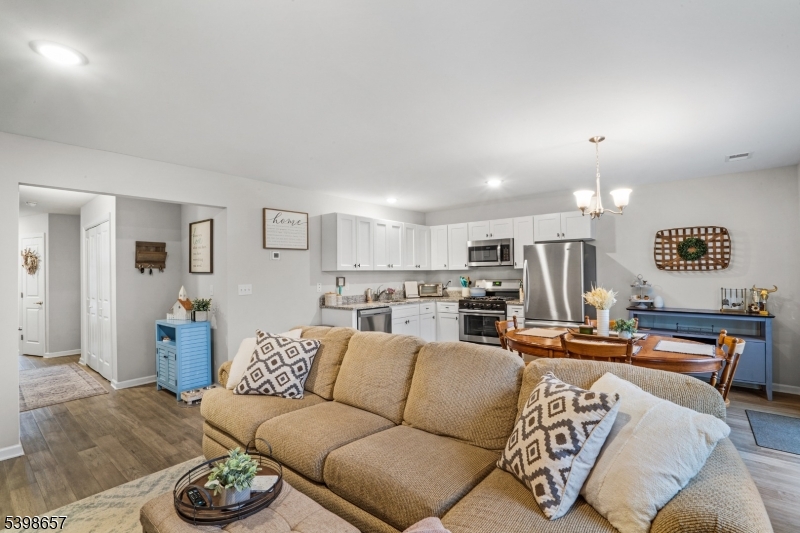 Clayton Square - Residential