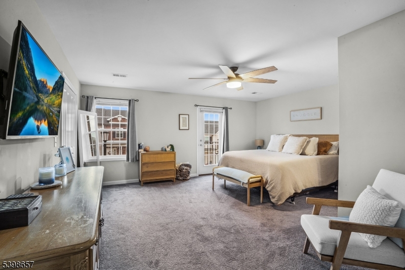 Clayton Square - Residential