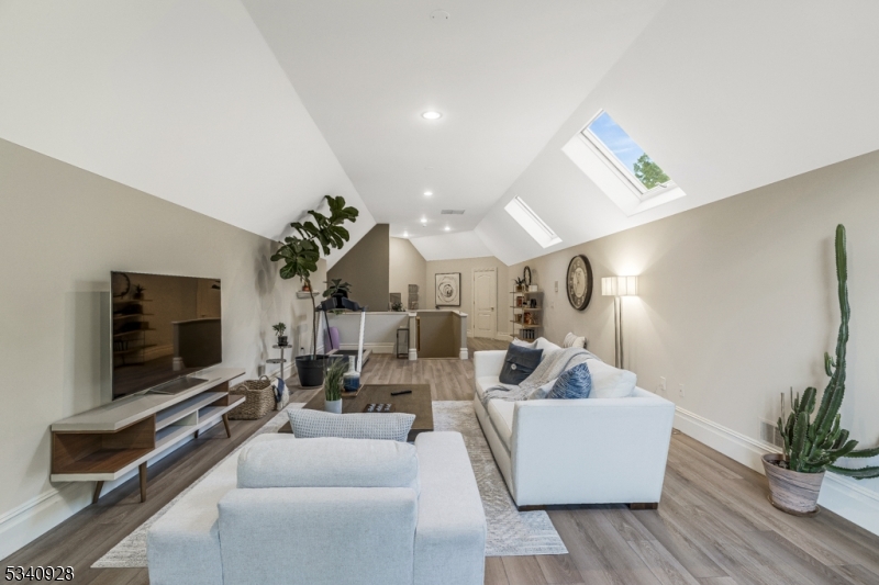 Castle Ridge - Residential