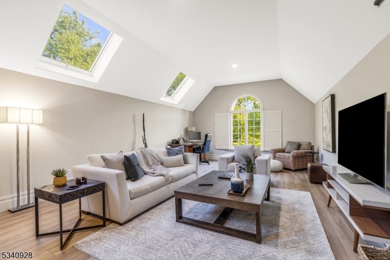 Castle Ridge - Residential