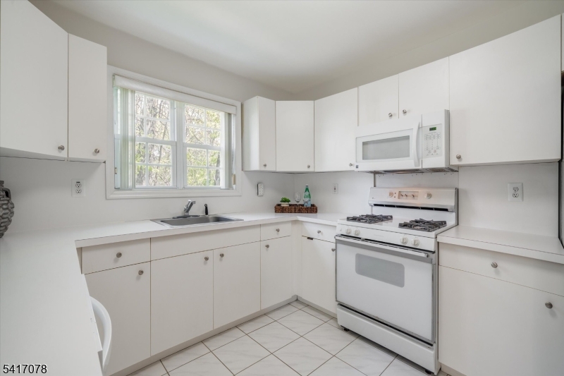 Berkeley Square - Residential