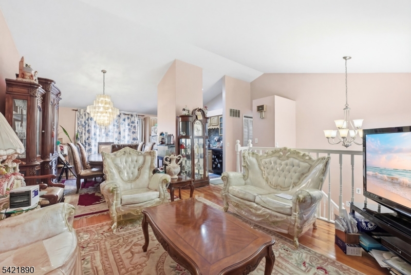 Seven Oaks - Residential