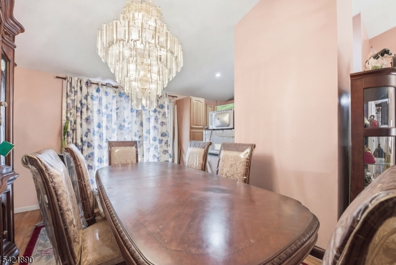 Seven Oaks - Residential