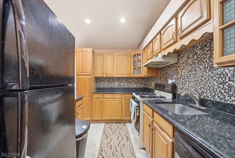 Seven Oaks - Residential