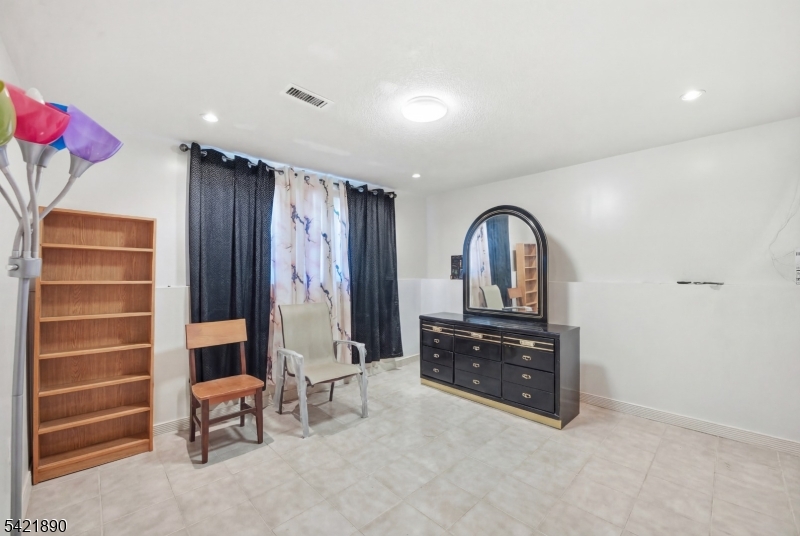 Seven Oaks - Residential