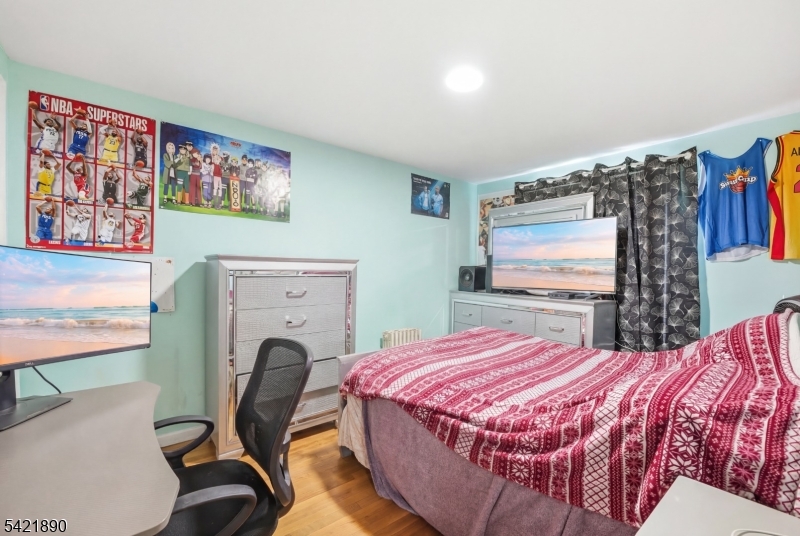 Seven Oaks - Residential