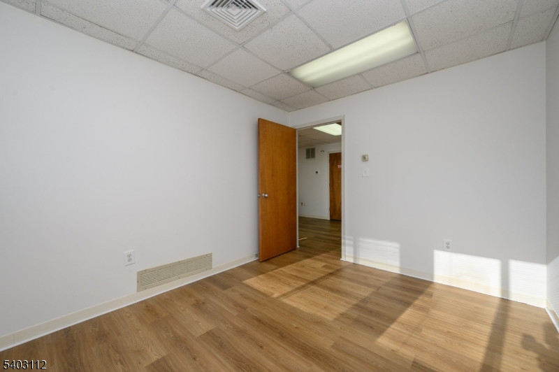 Montgomery Knoll - Commercial Sale