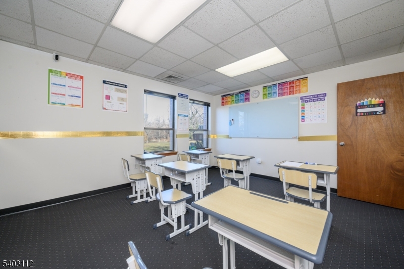 Montgomery Knoll - Commercial Sale