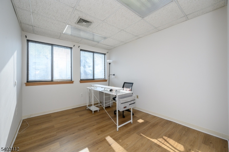 Montgomery Knoll - Commercial Sale