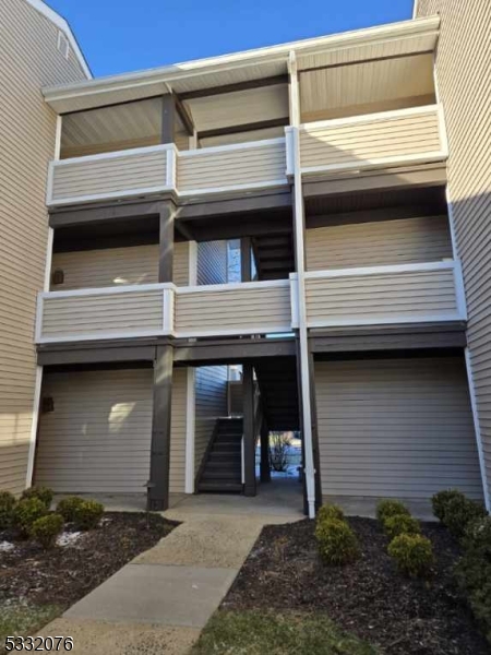 The Club at the Pointe - Residential