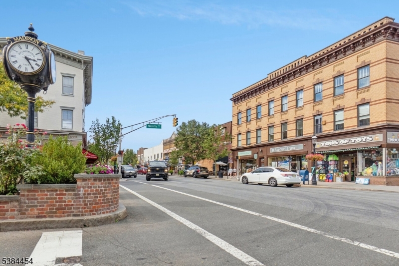 Madison Hill - Residential