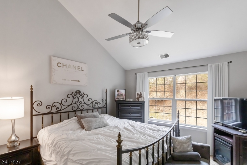 Oak Point - Residential