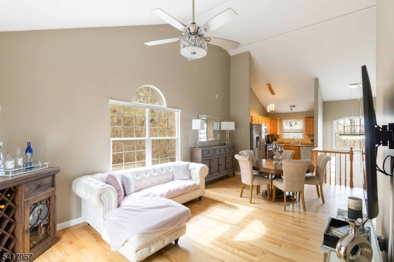 Oak Point - Residential