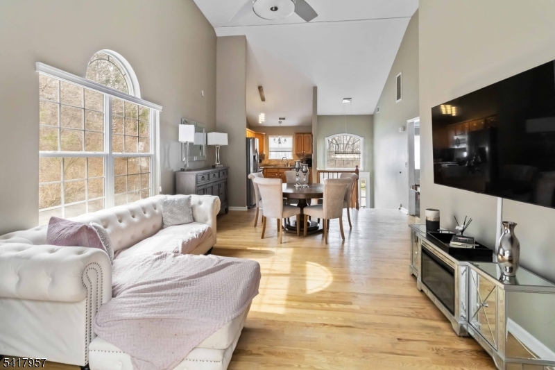 Oak Point - Residential