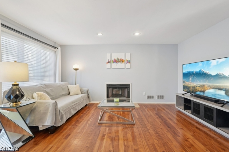 Crystal Woods - Residential