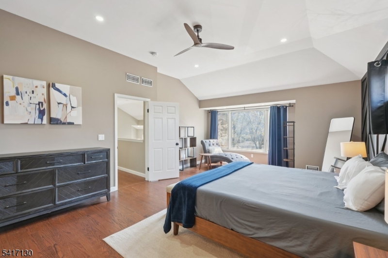 Crystal Woods - Residential