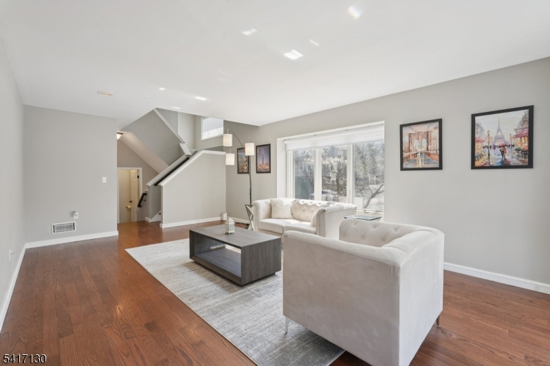 Crystal Woods - Residential