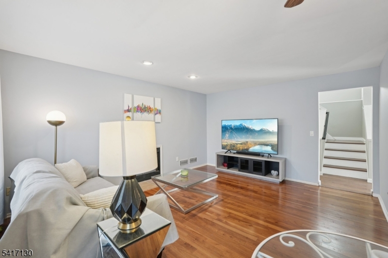 Crystal Woods - Residential